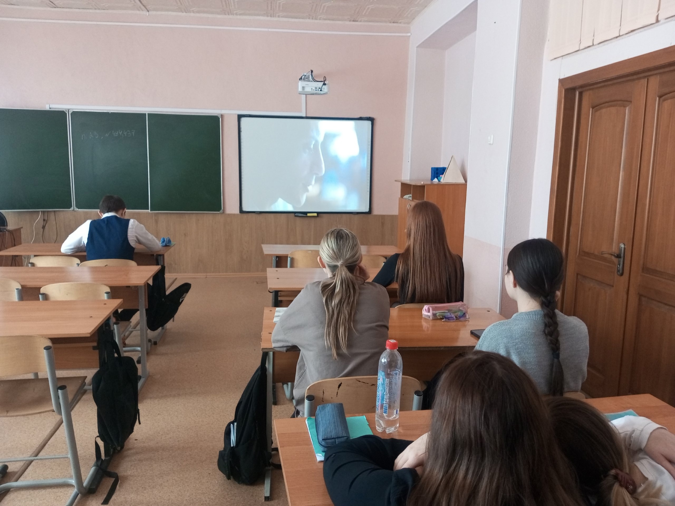 Состоялся просмотр фильма «ЧЕЛОВЕК ТРУДА».